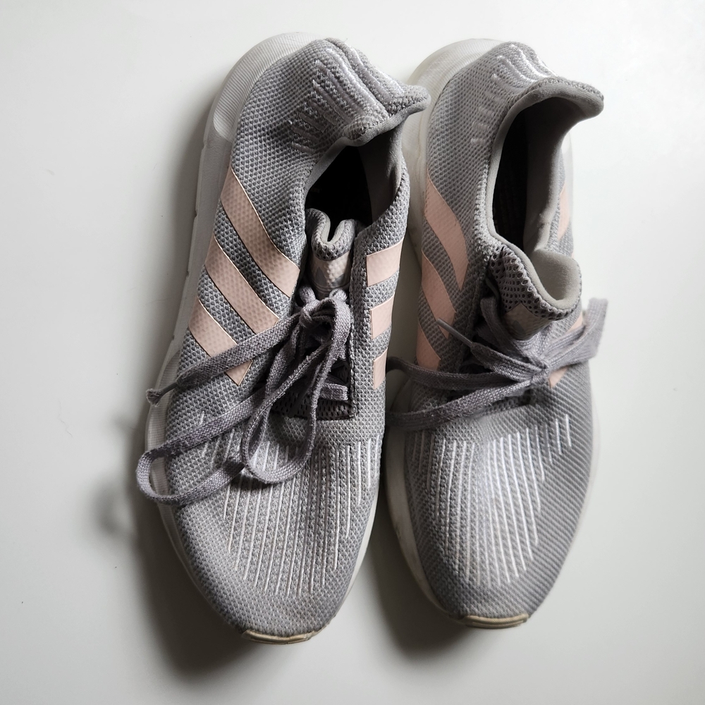 Adidas swift run knit Women's Gray and Pink Sneakers - Picture 2 of 11